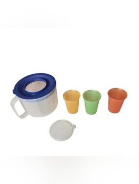 Vintage Tupperware Mix-N-Stor 8 Cup Measuring Bowl Sheer / Blue Lid  Three Cups